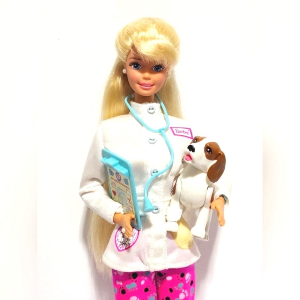Vintage 1996 Pet Doctor Barbie + Accessories